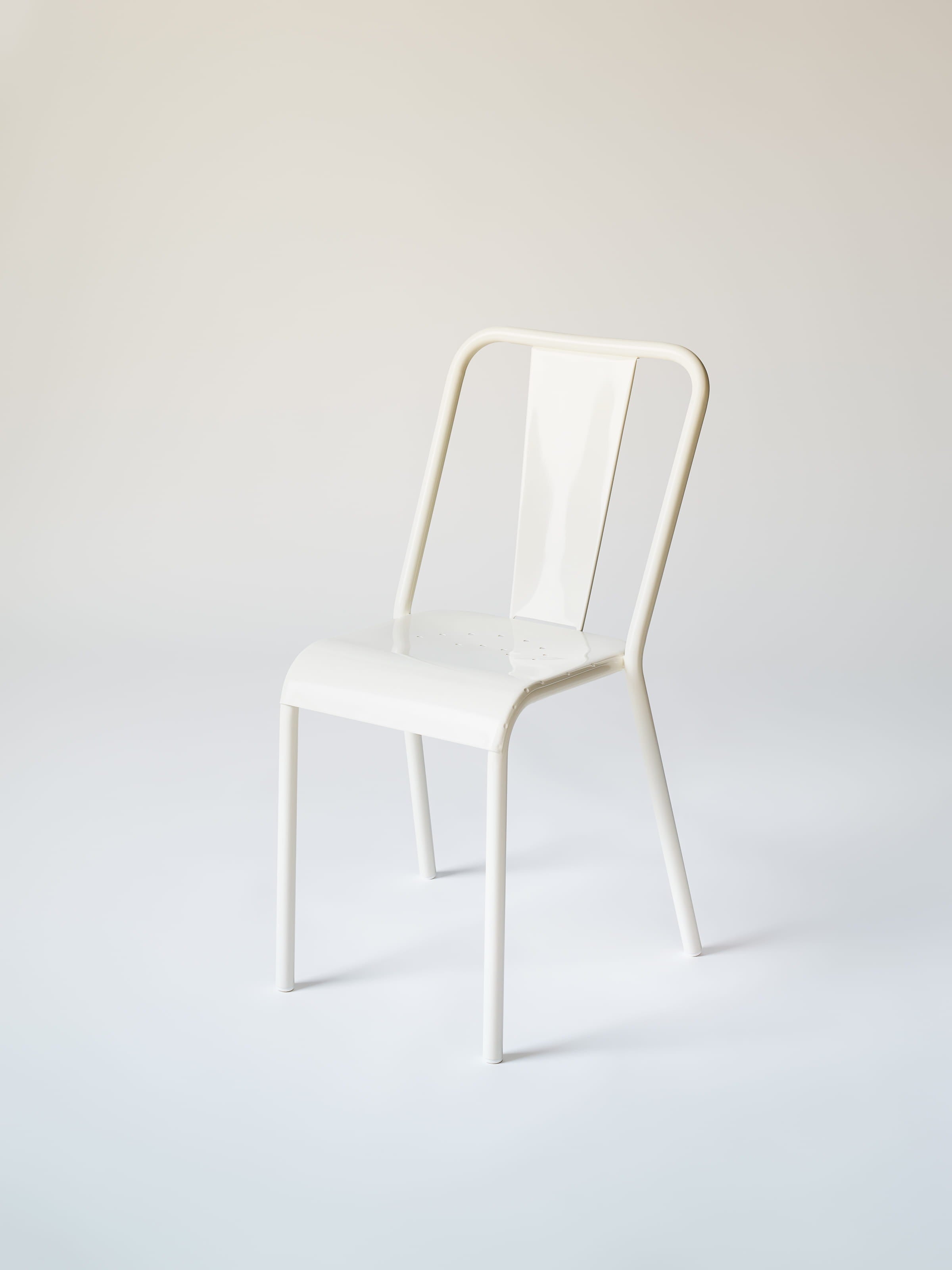 T37 Chair - Pure White