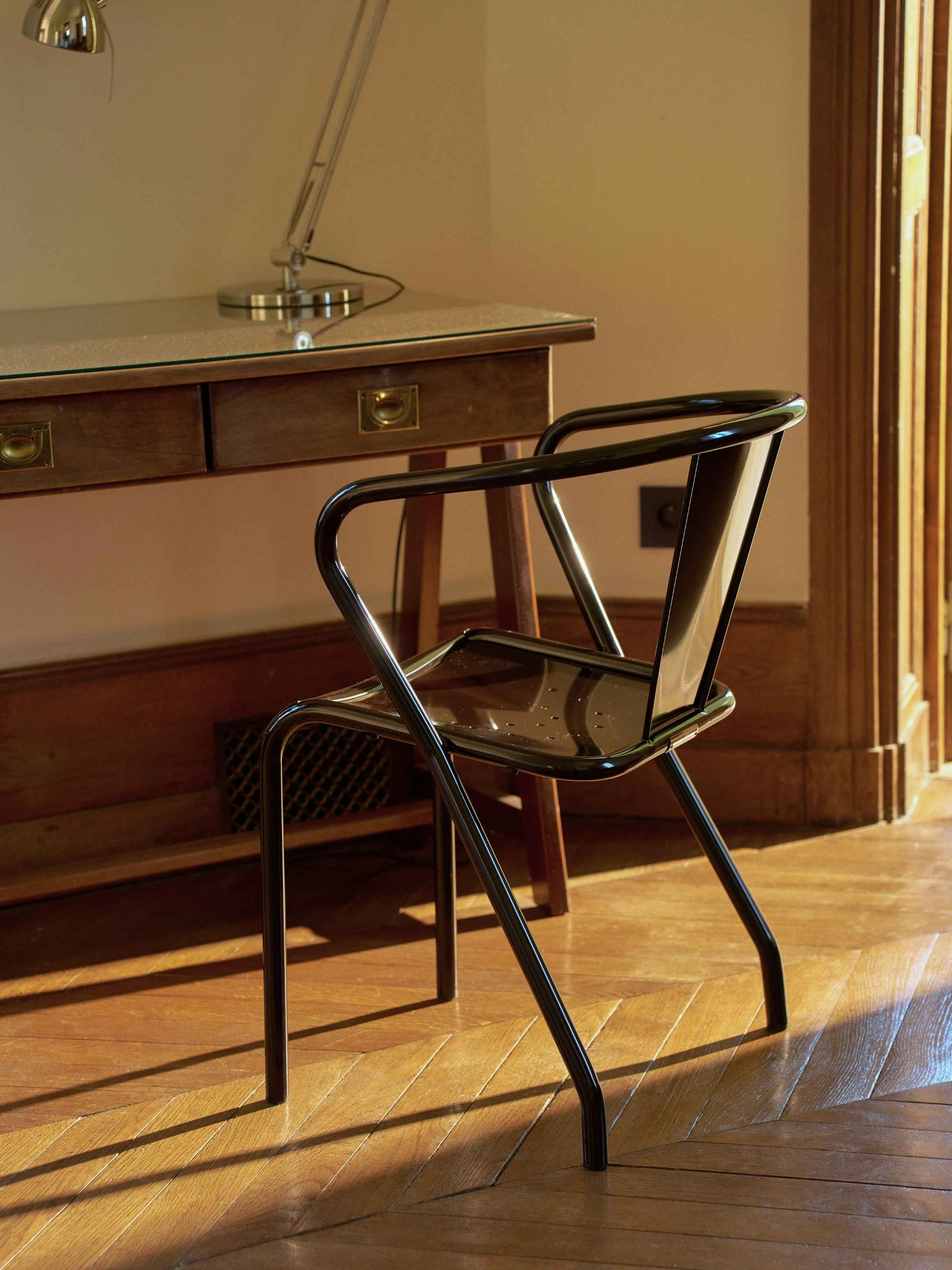UD armchair with solid seat - Brown Black