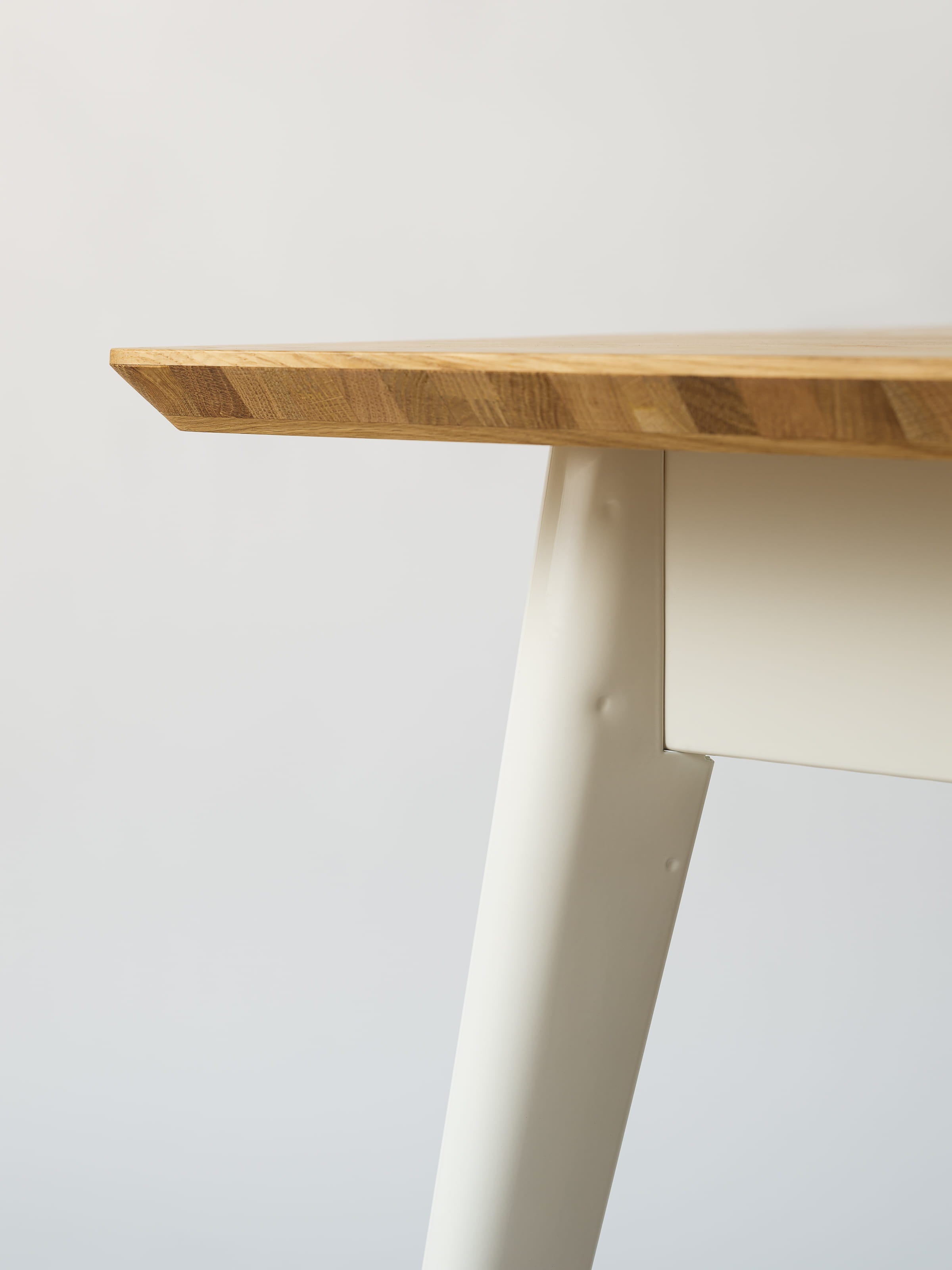 Coffee table 55 x 70 x 70 cm / natural oak top - Dark Black