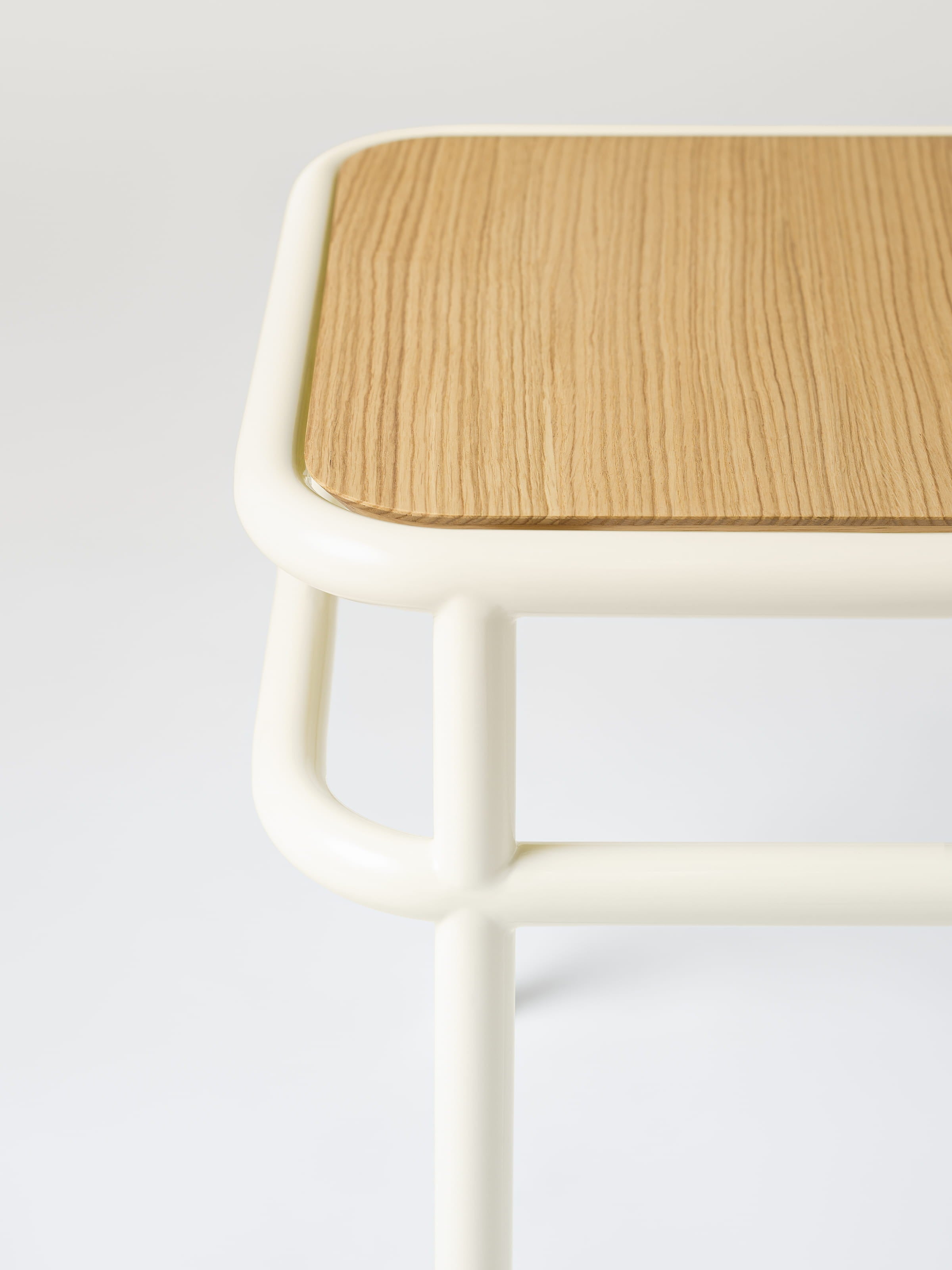 Table d'appoint UD / plateau chêne naturel - Brun Noir