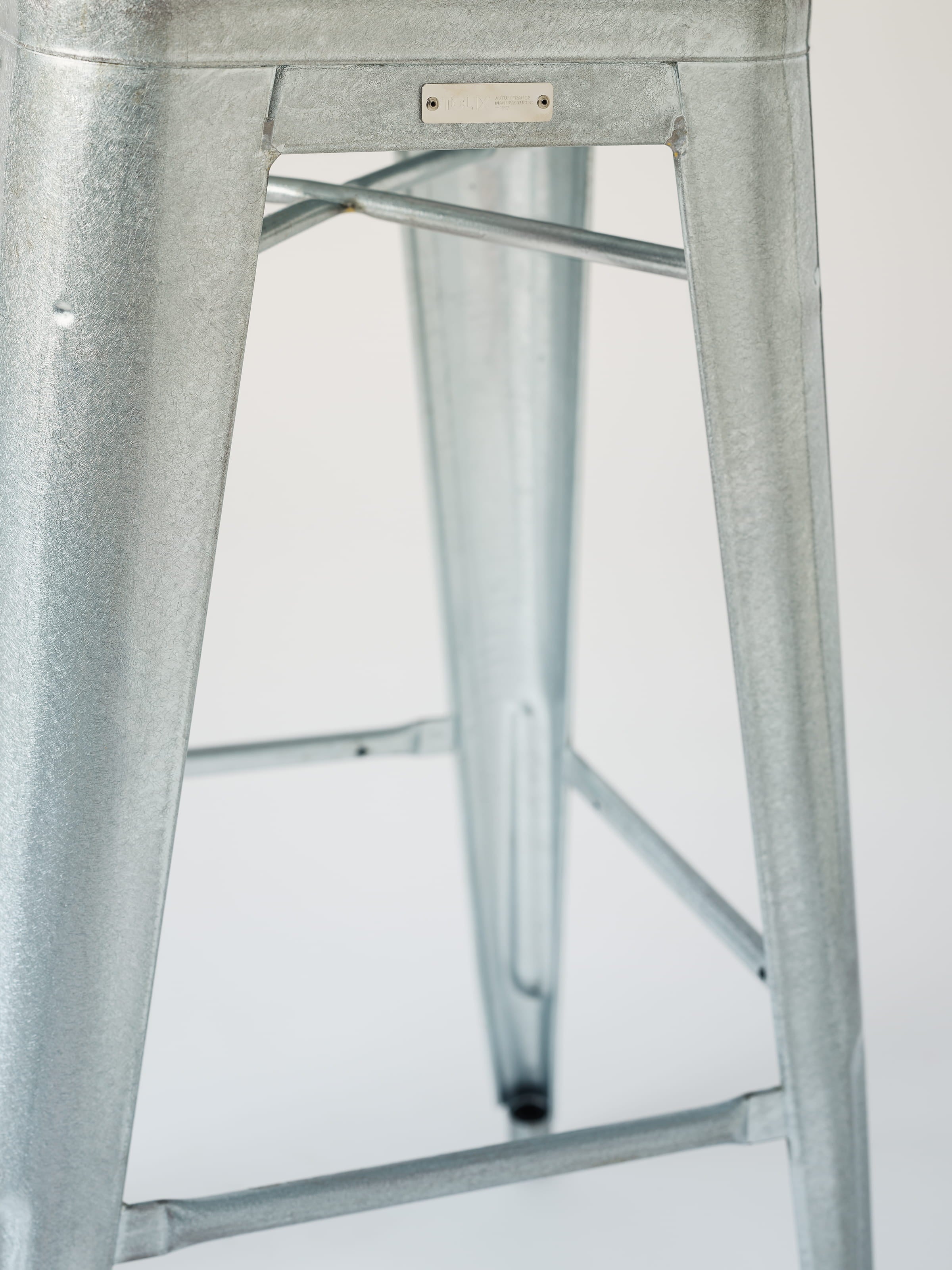 Tabouret H65 - Galvanisé Verni