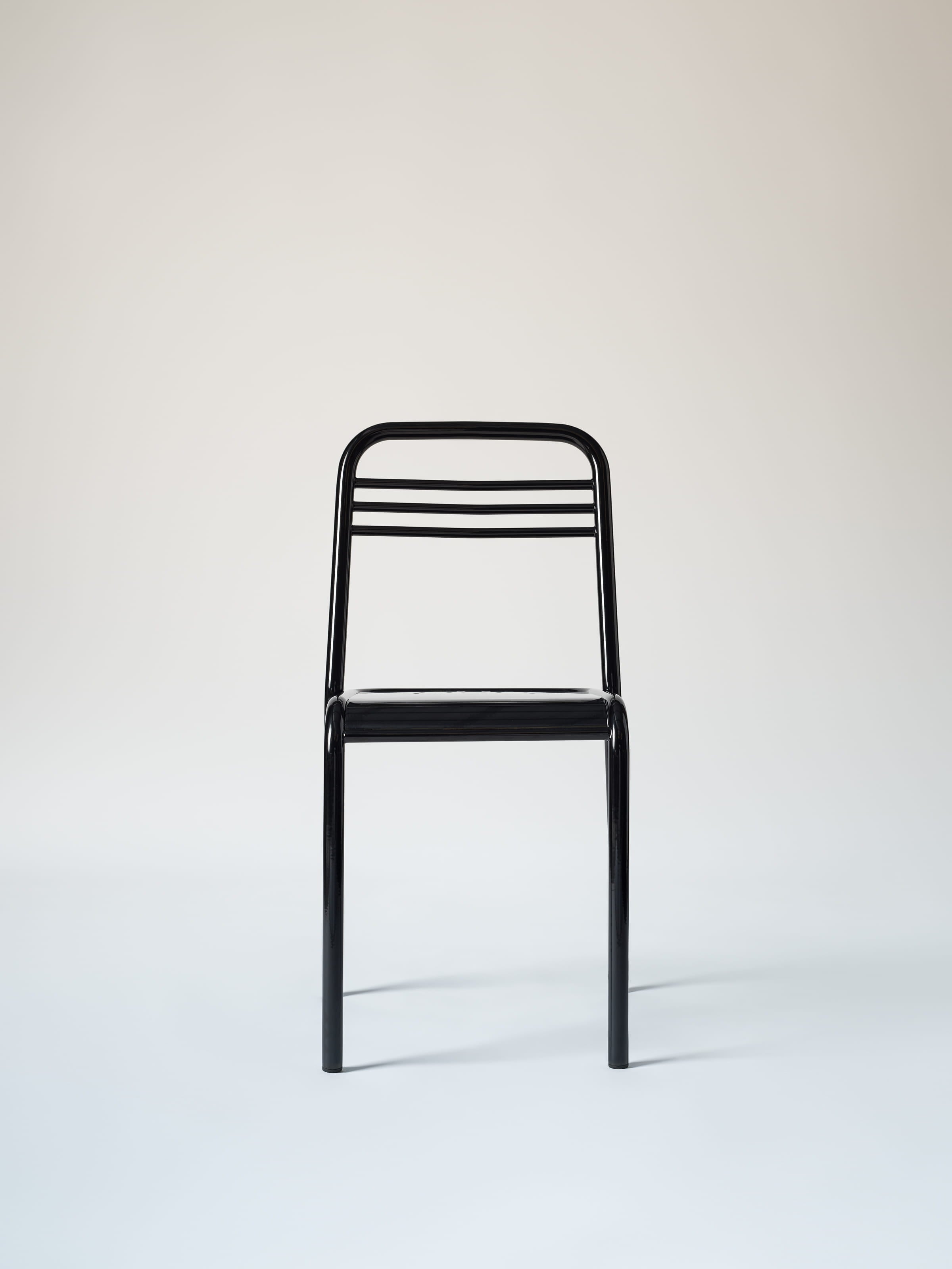 Chaise UD - Noir Foncé