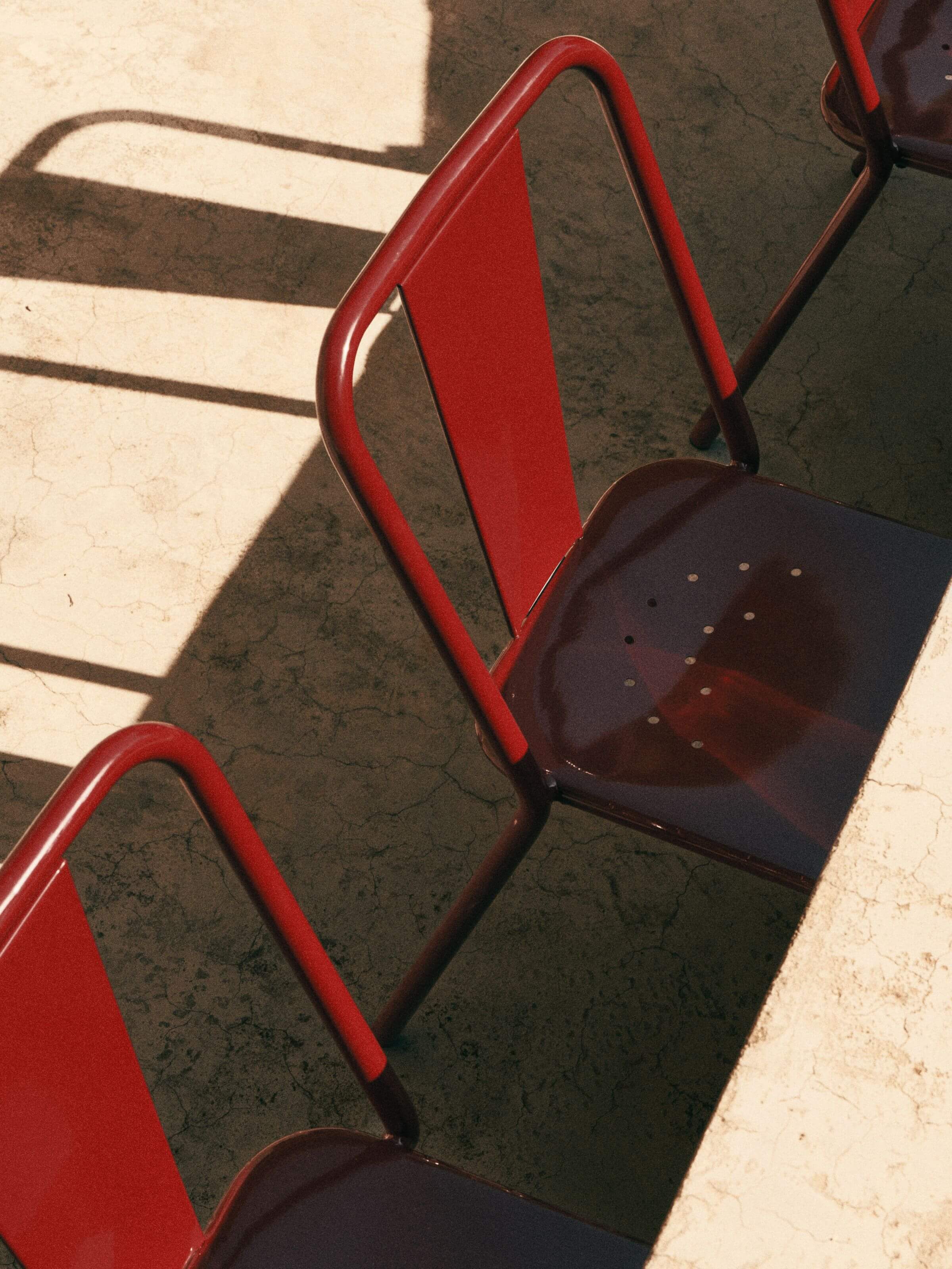 T37e Chair - Wine Red