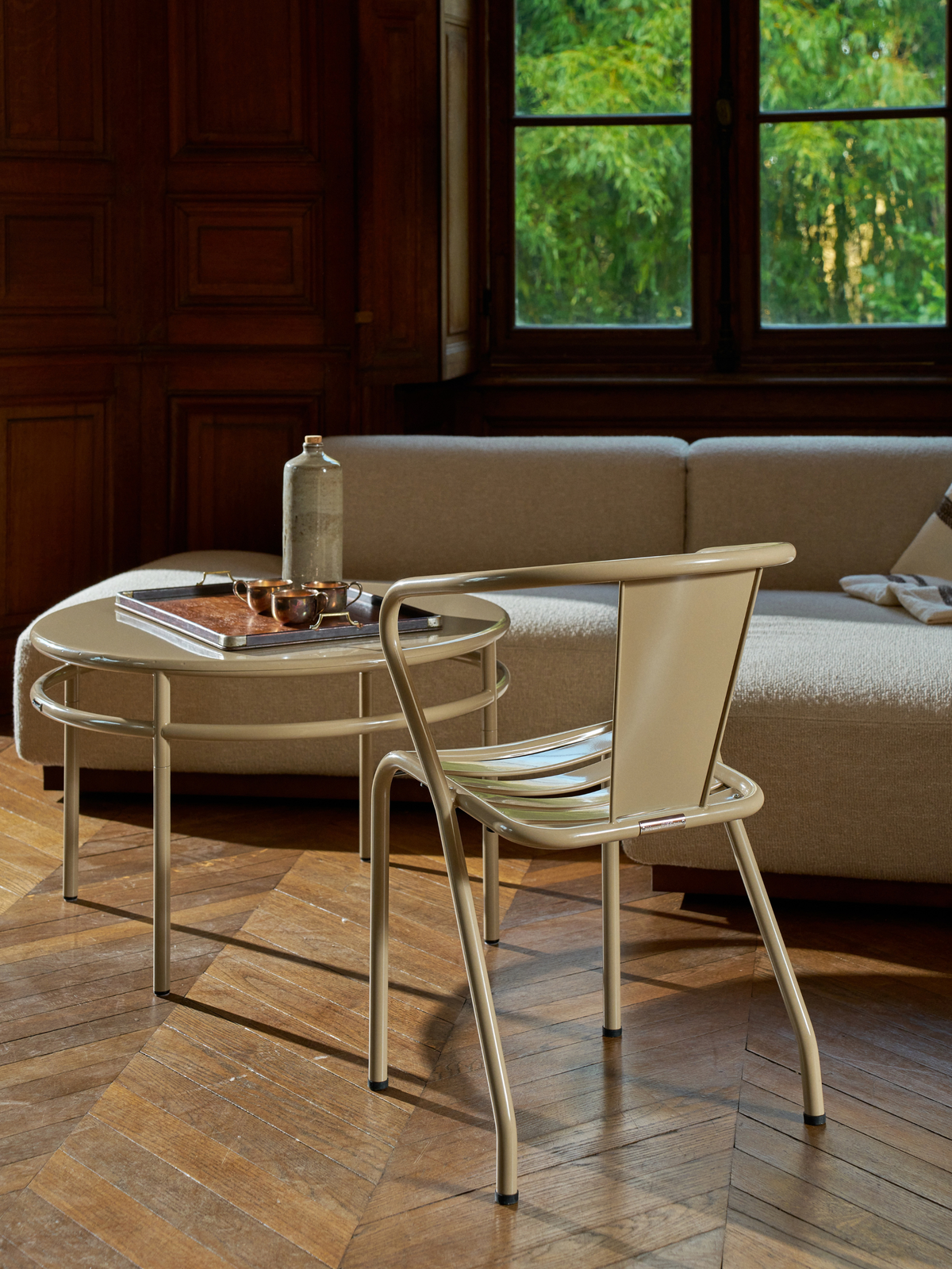 UD armchair with metal slat seat - Pearl White