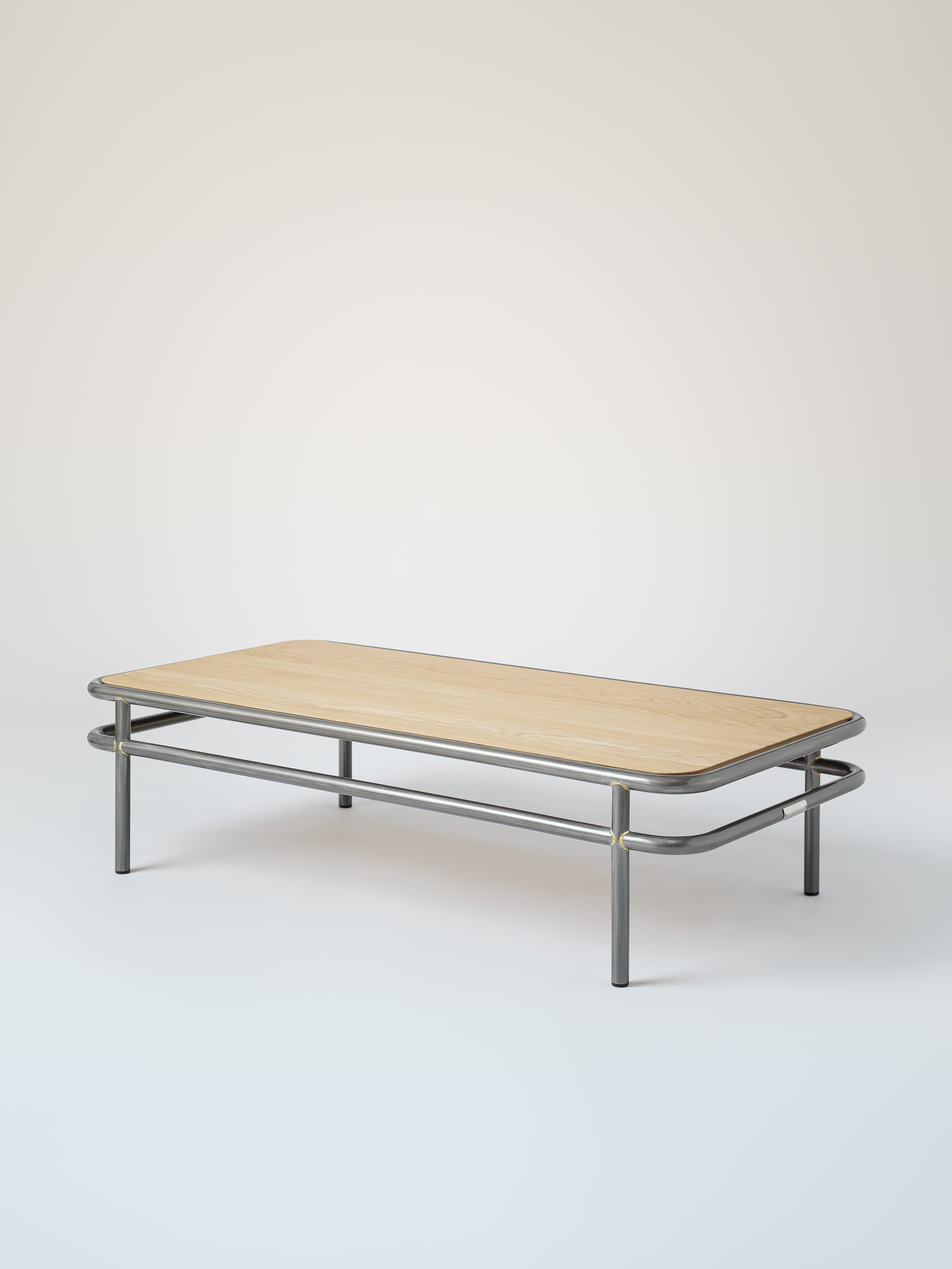 Table basse UD 120x60 / plateau chêne naturel - Brut Verni