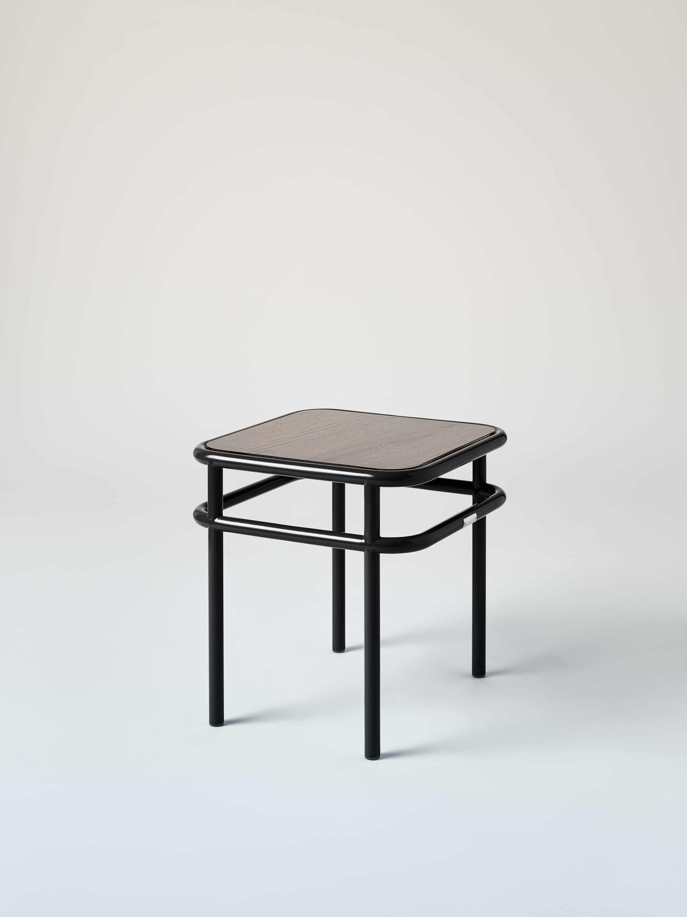 Table d'appoint UD / plateau chêne teinté noyer - Noir Foncé