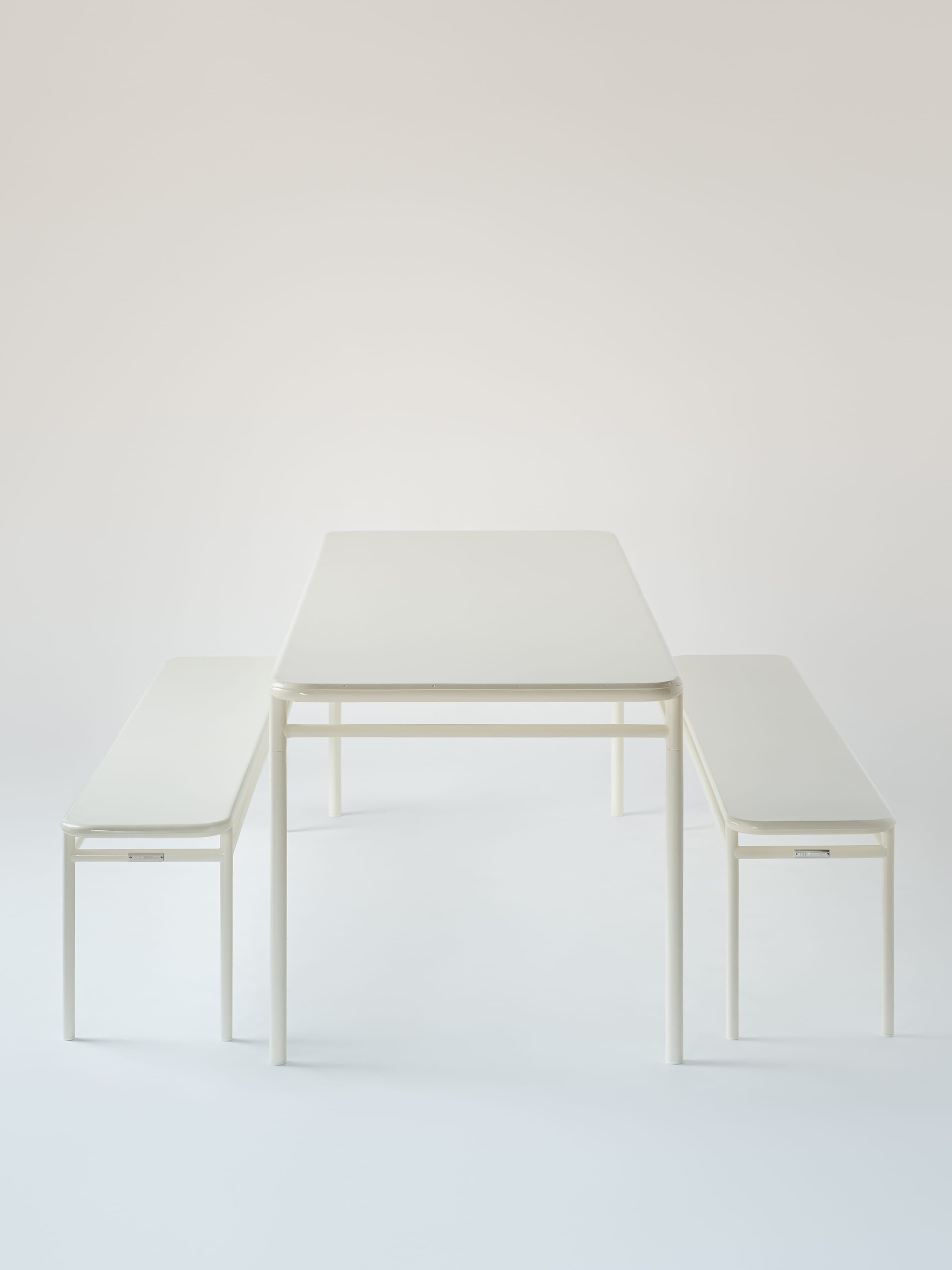 Table T37 240x80 - Pure White