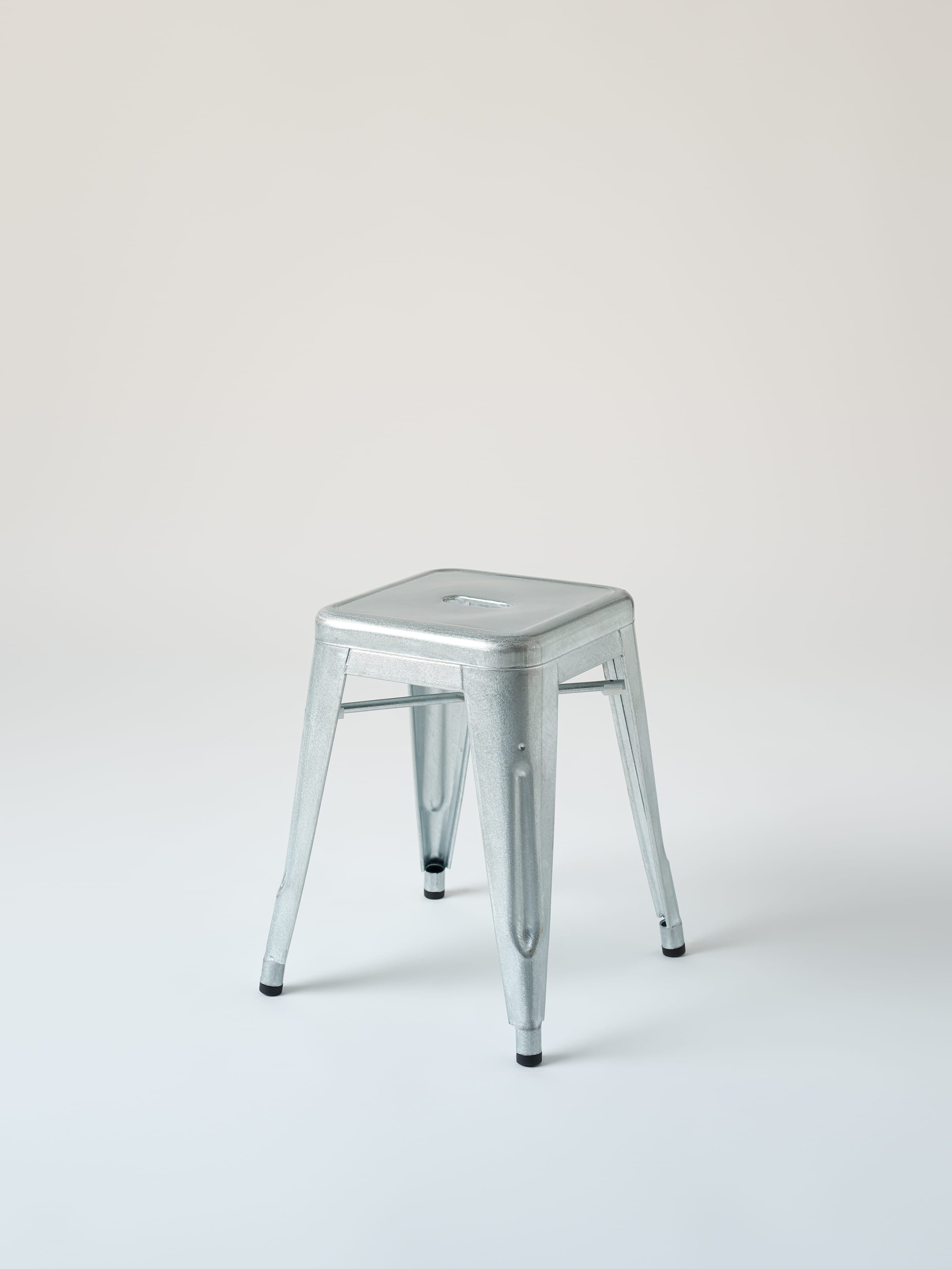 Tabouret H45 - Galvanisé Verni